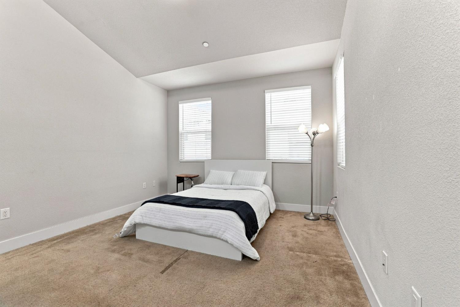 1681 Heirloom St, Davis, CA 95616