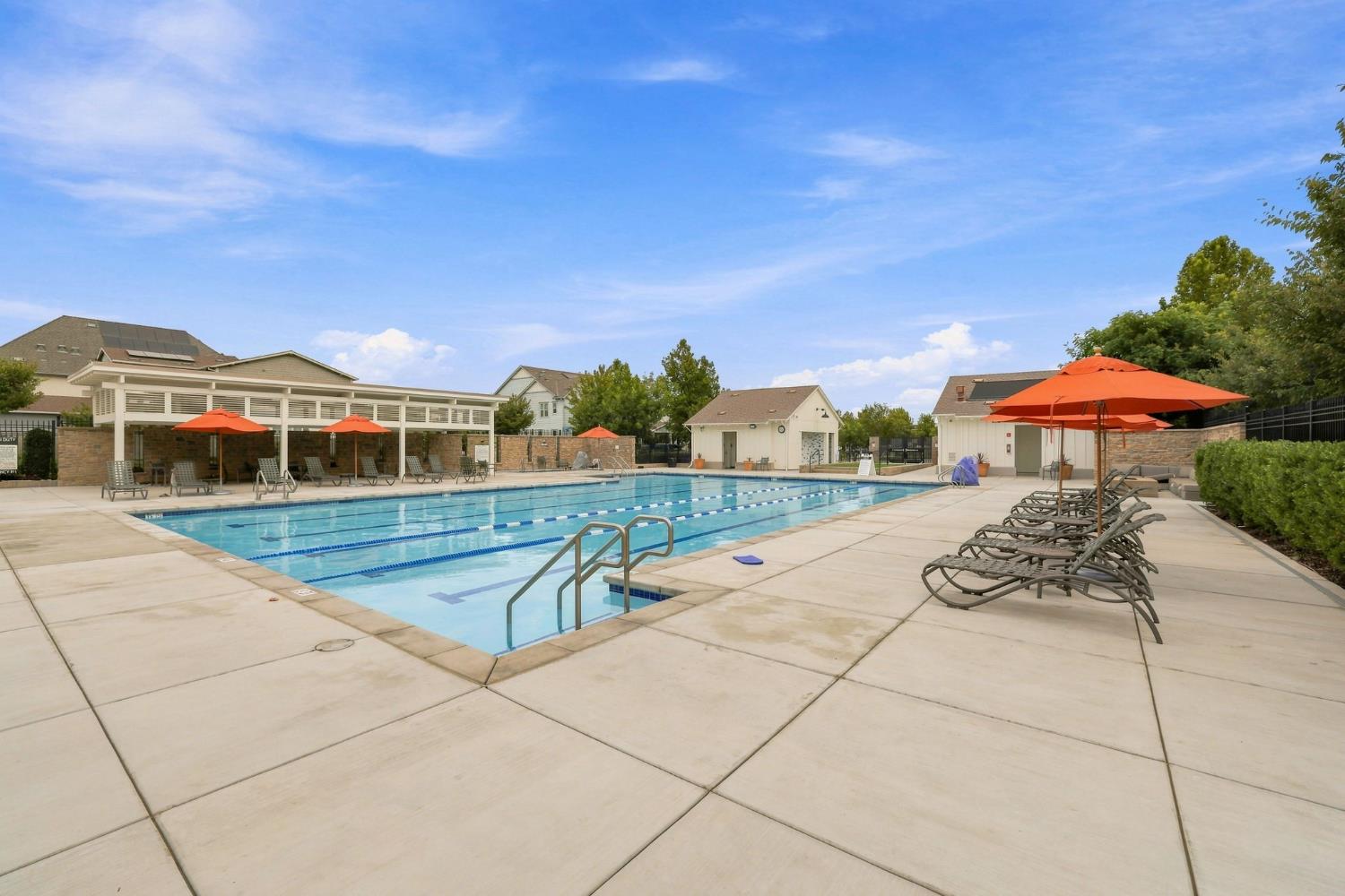 1681 Heirloom St, Davis, CA 95616