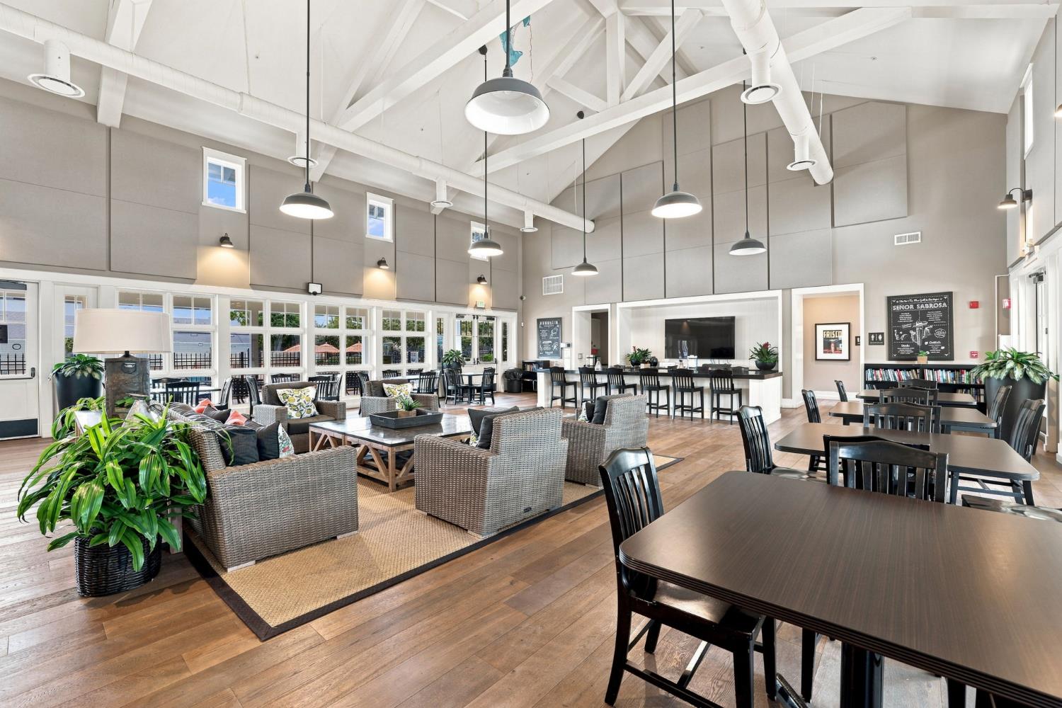 1681 Heirloom St, Davis, CA 95616