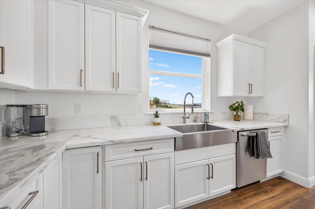 15856 N Friant Rd, Friant, CA 93626
