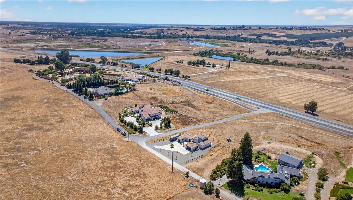 15856 N Friant Rd, Friant, CA 93626