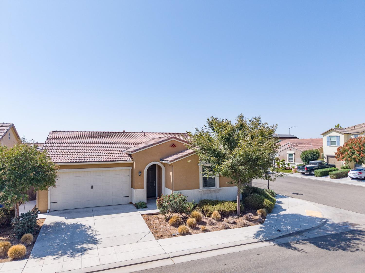 3830 Saginaw Ave, Clovis, CA 93619