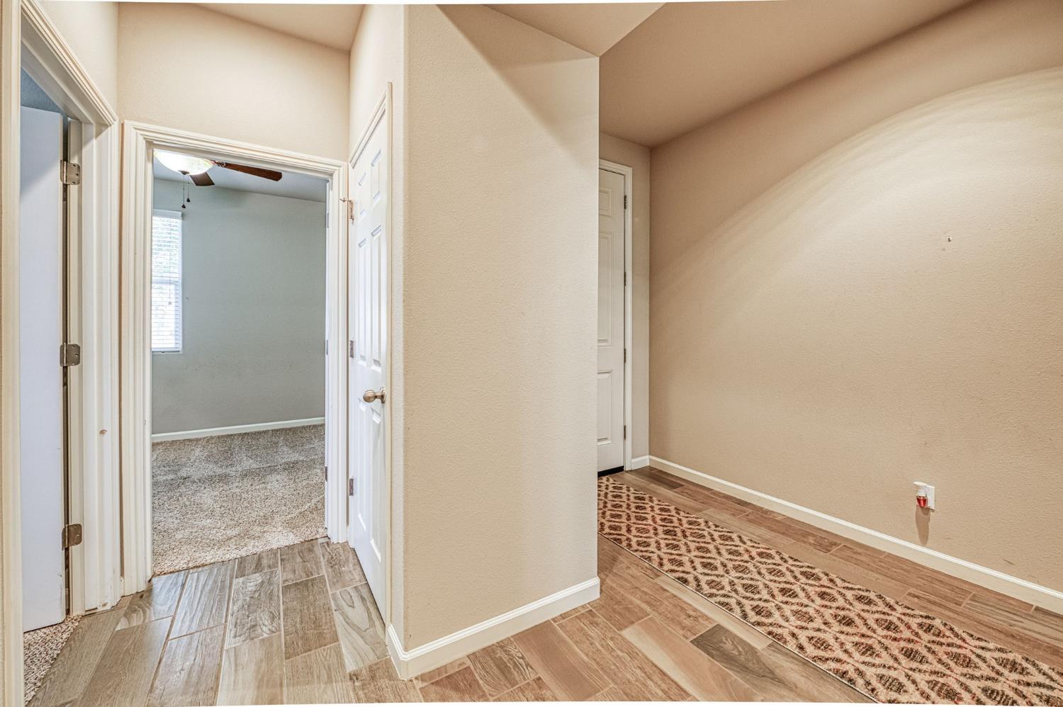 3830 Saginaw Ave, Clovis, CA 93619