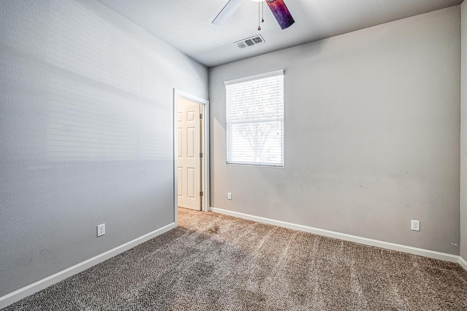 3830 Saginaw Ave, Clovis, CA 93619
