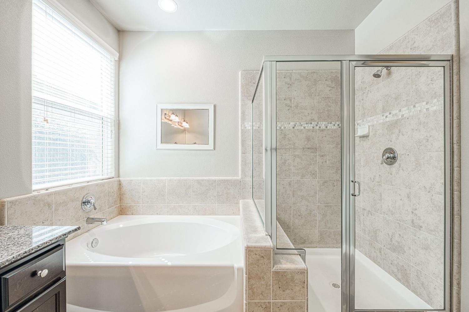 3830 Saginaw Ave, Clovis, CA 93619