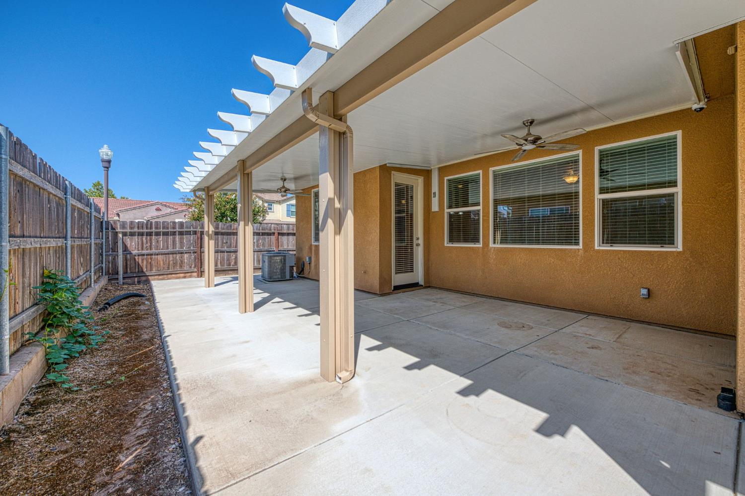 3830 Saginaw Ave, Clovis, CA 93619
