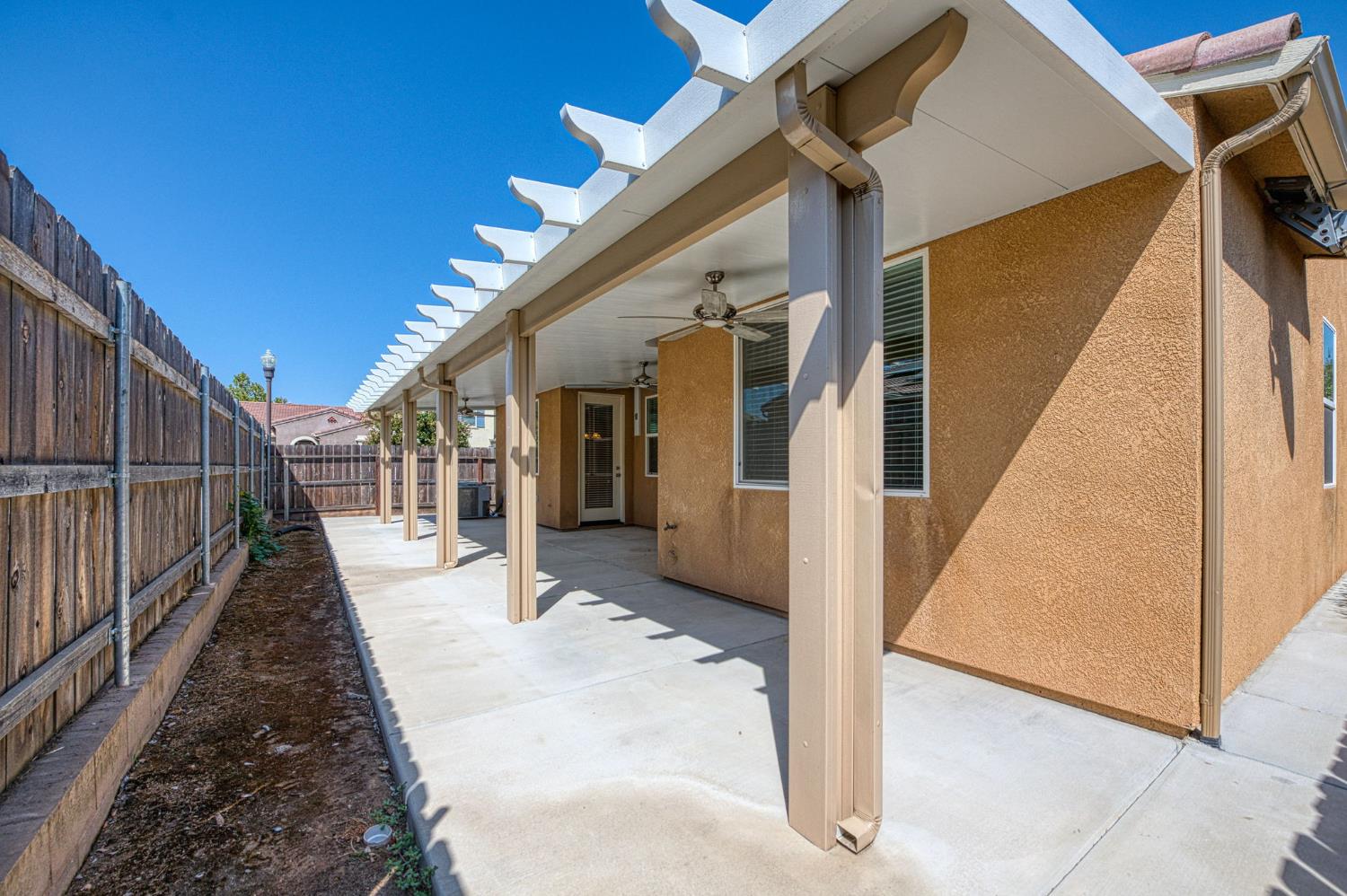 3830 Saginaw Ave, Clovis, CA 93619
