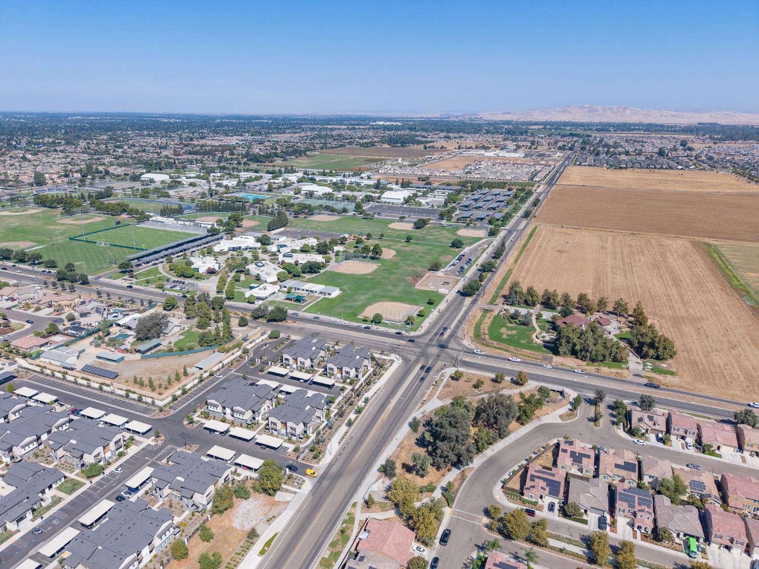 3830 Saginaw Ave, Clovis, CA 93619