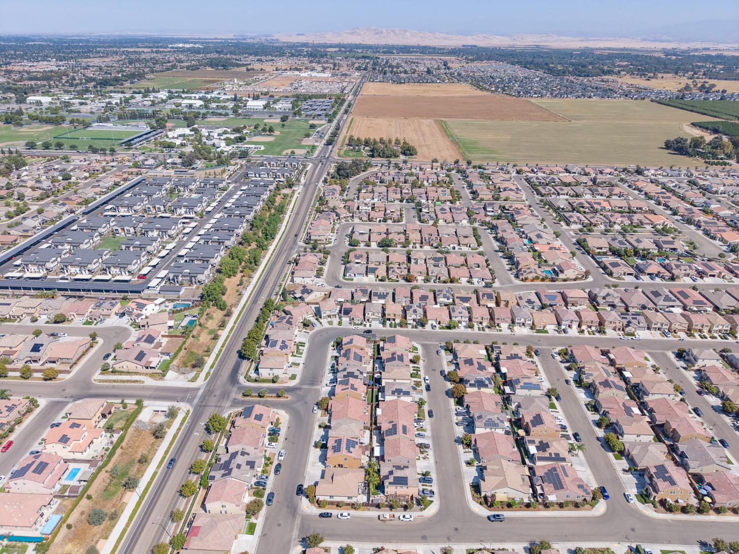 3830 Saginaw Ave, Clovis, CA 93619
