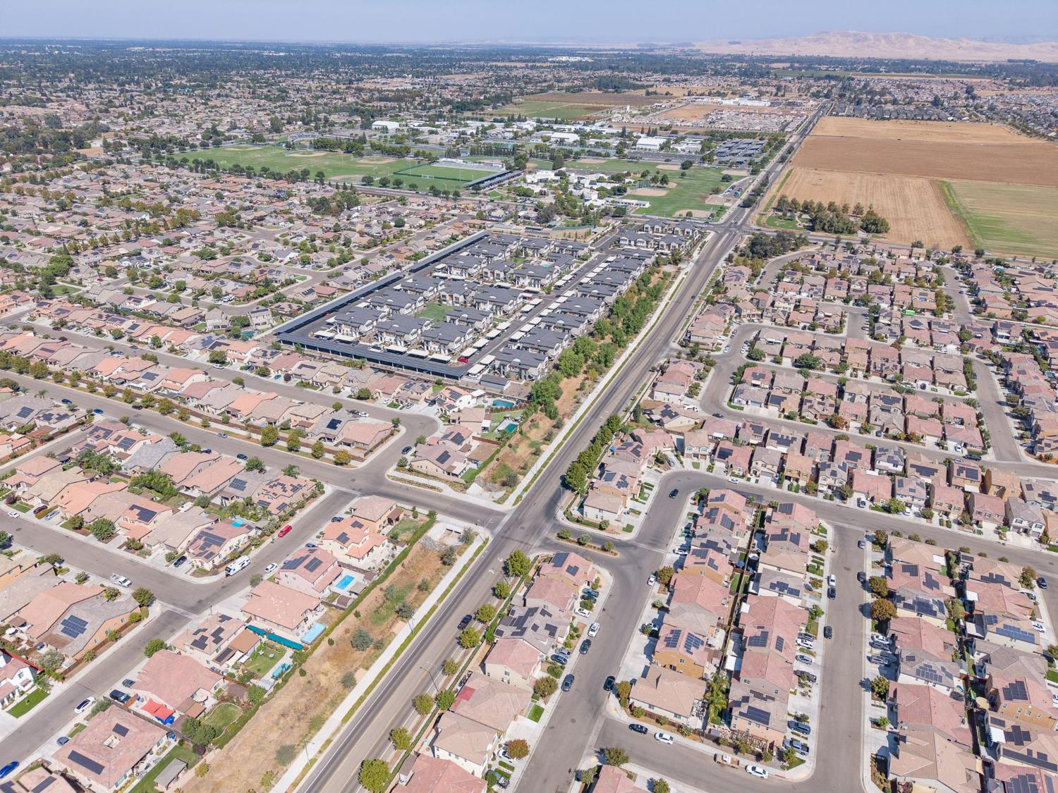 3830 Saginaw Ave, Clovis, CA 93619