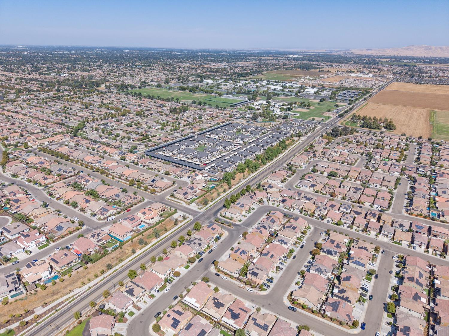 3830 Saginaw Ave, Clovis, CA 93619