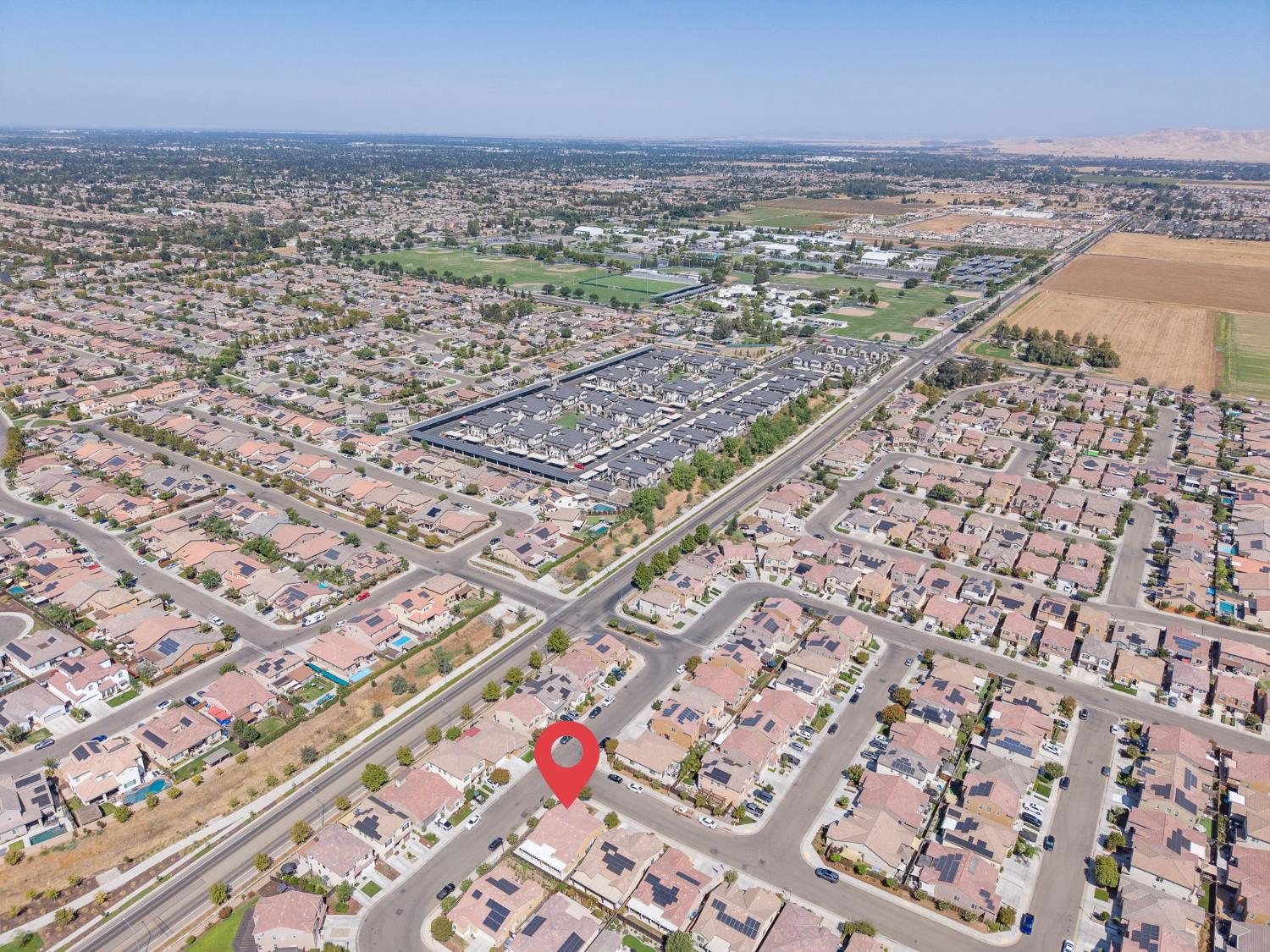 3830 Saginaw Ave, Clovis, CA 93619