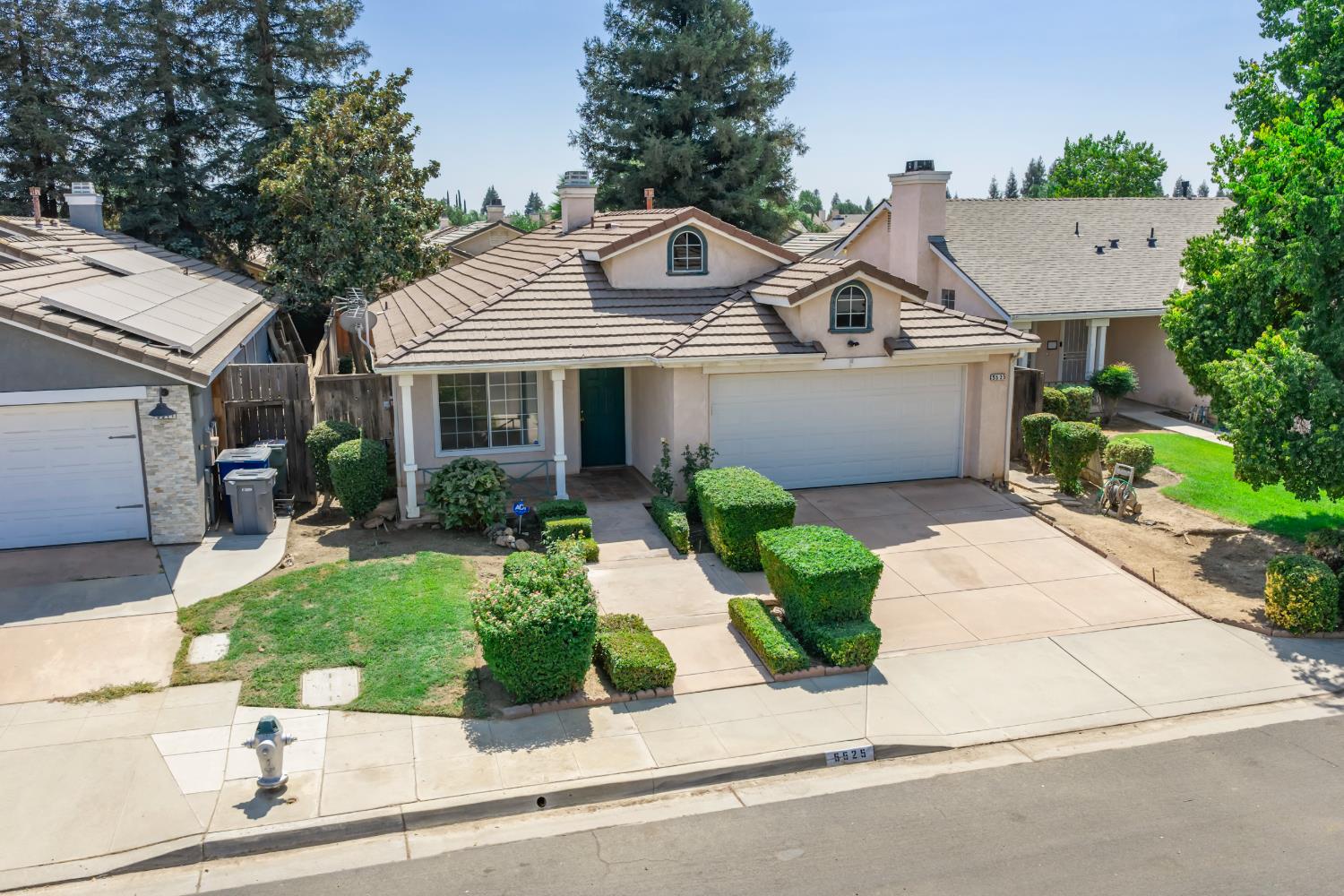 5525 W Donner Ave, Fresno, CA 93722