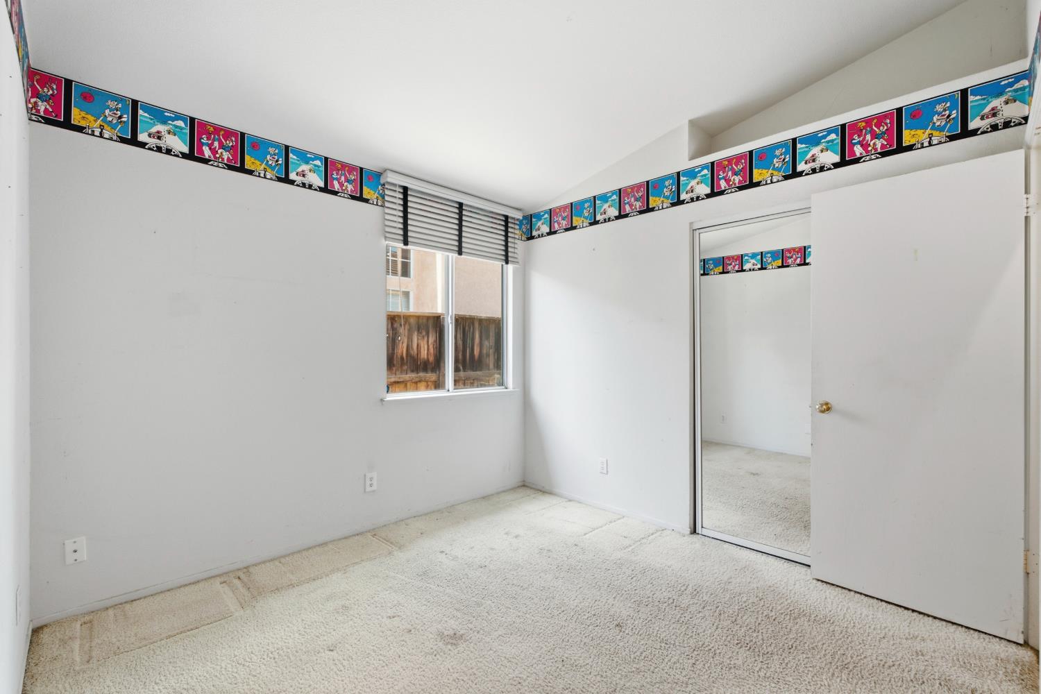 5525 W Donner Ave, Fresno, CA 93722