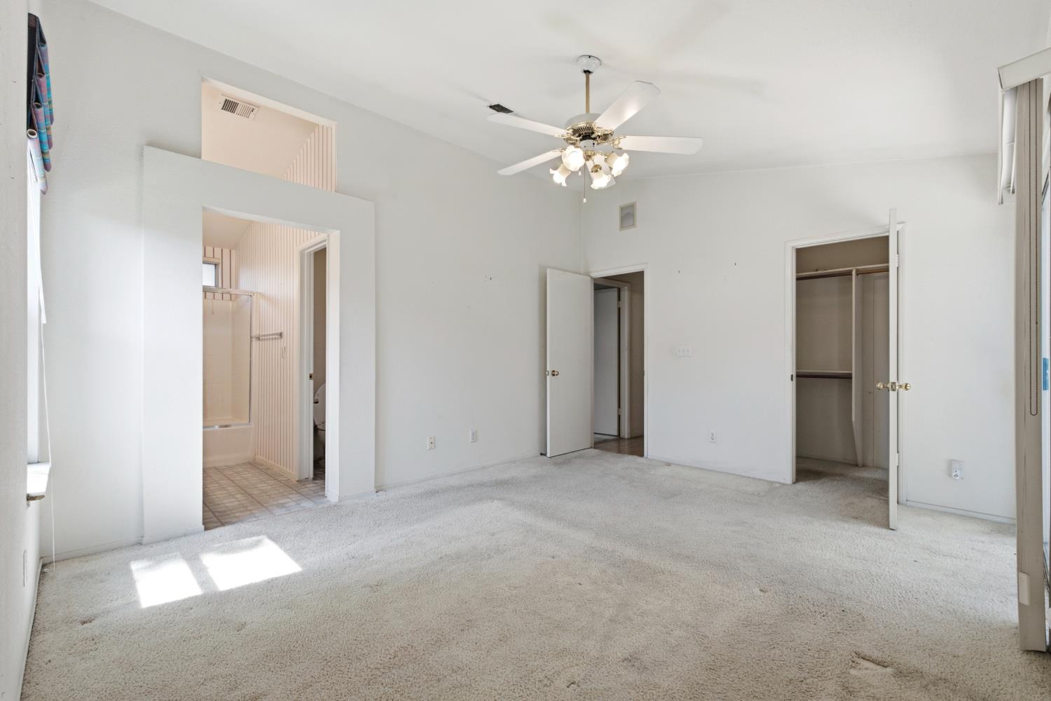 5525 W Donner Ave, Fresno, CA 93722