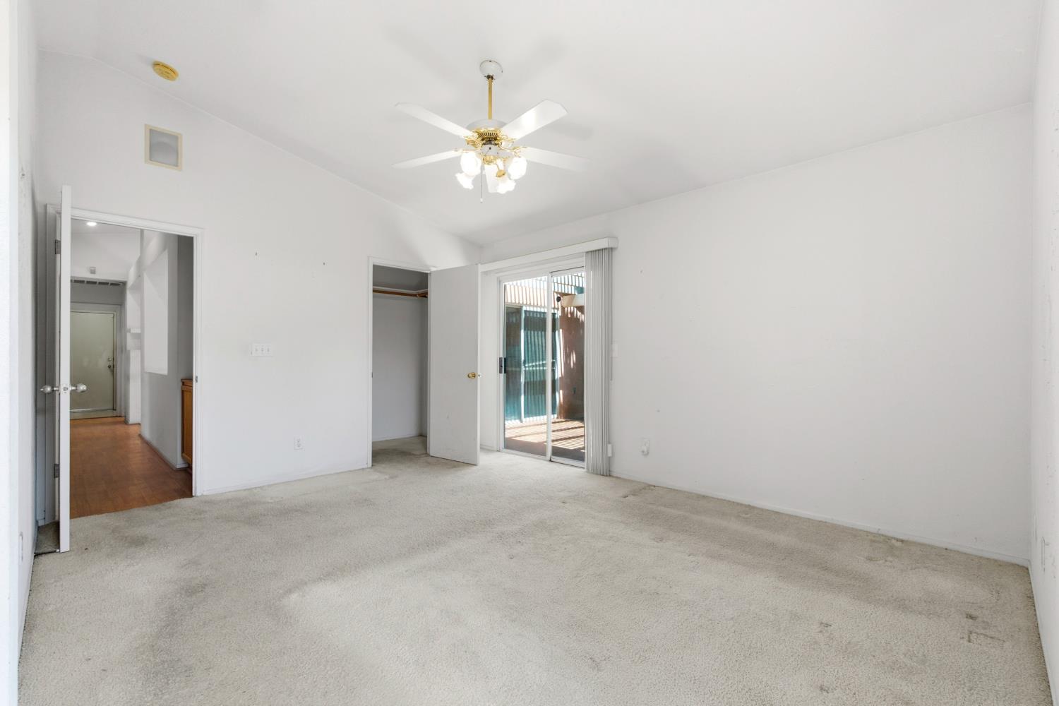 5525 W Donner Ave, Fresno, CA 93722