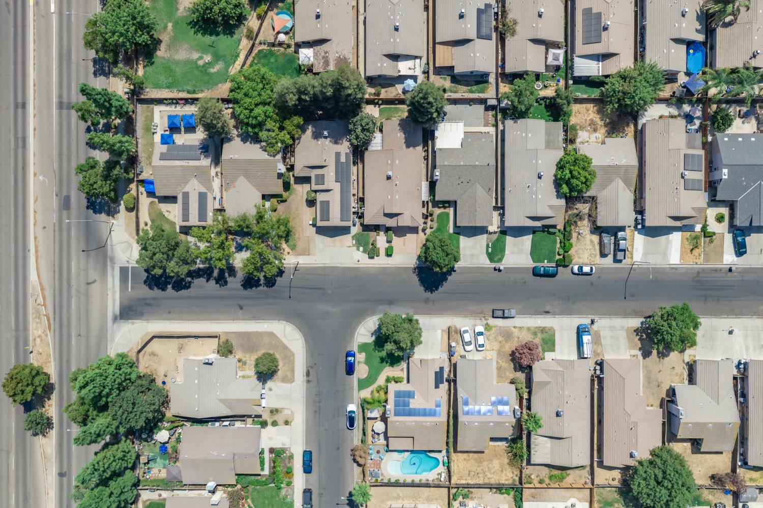5525 W Donner Ave, Fresno, CA 93722