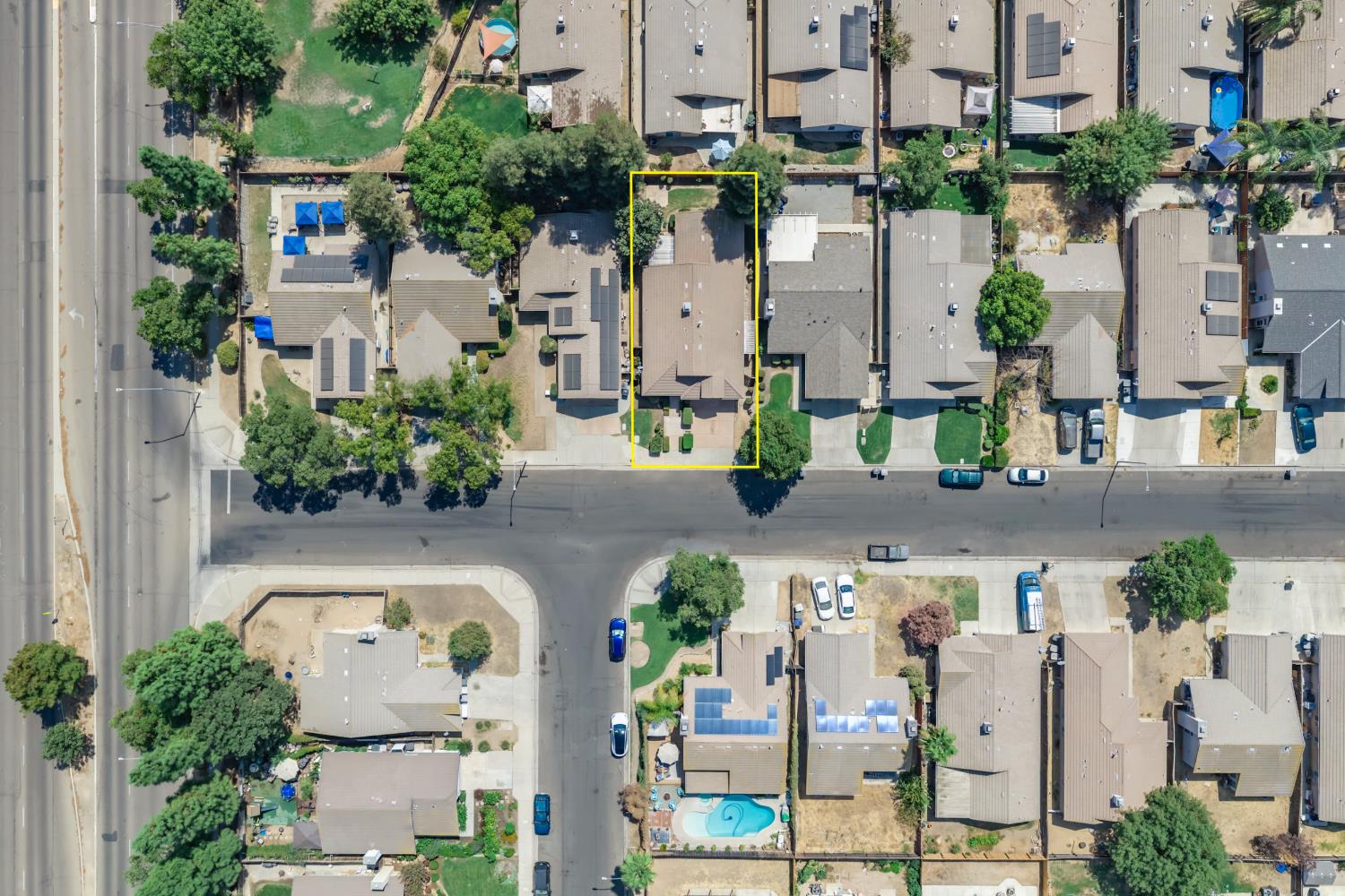 5525 W Donner Ave, Fresno, CA 93722