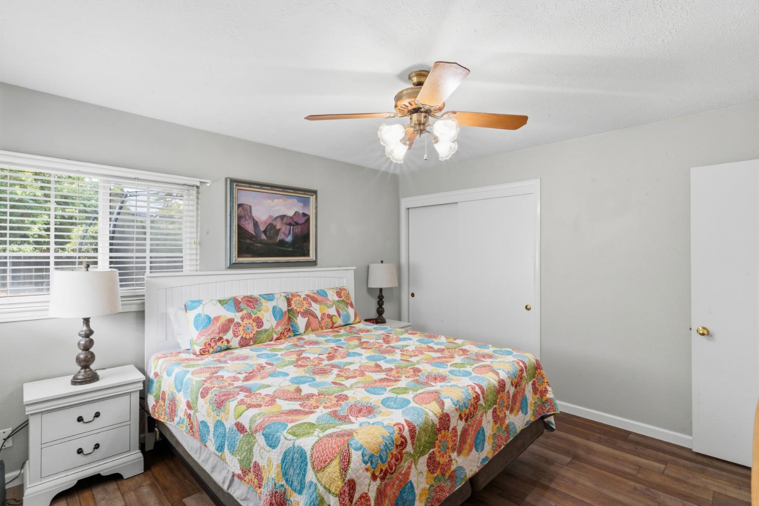 5481 E Dakota Ave, Fresno, CA 93727