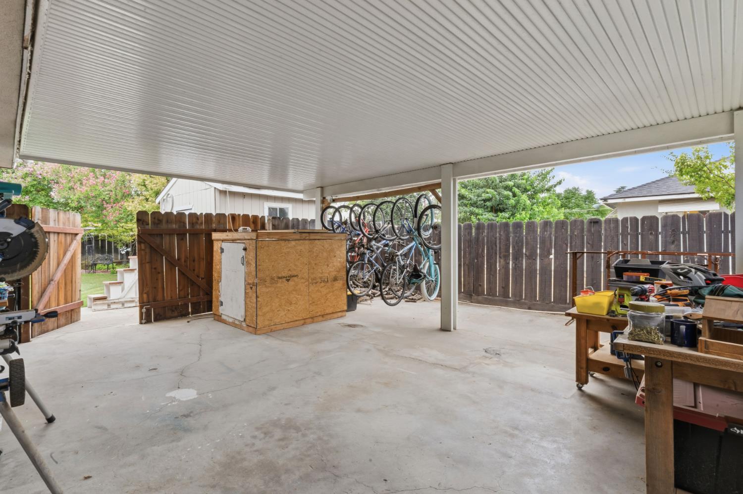 5481 E Dakota Ave, Fresno, CA 93727