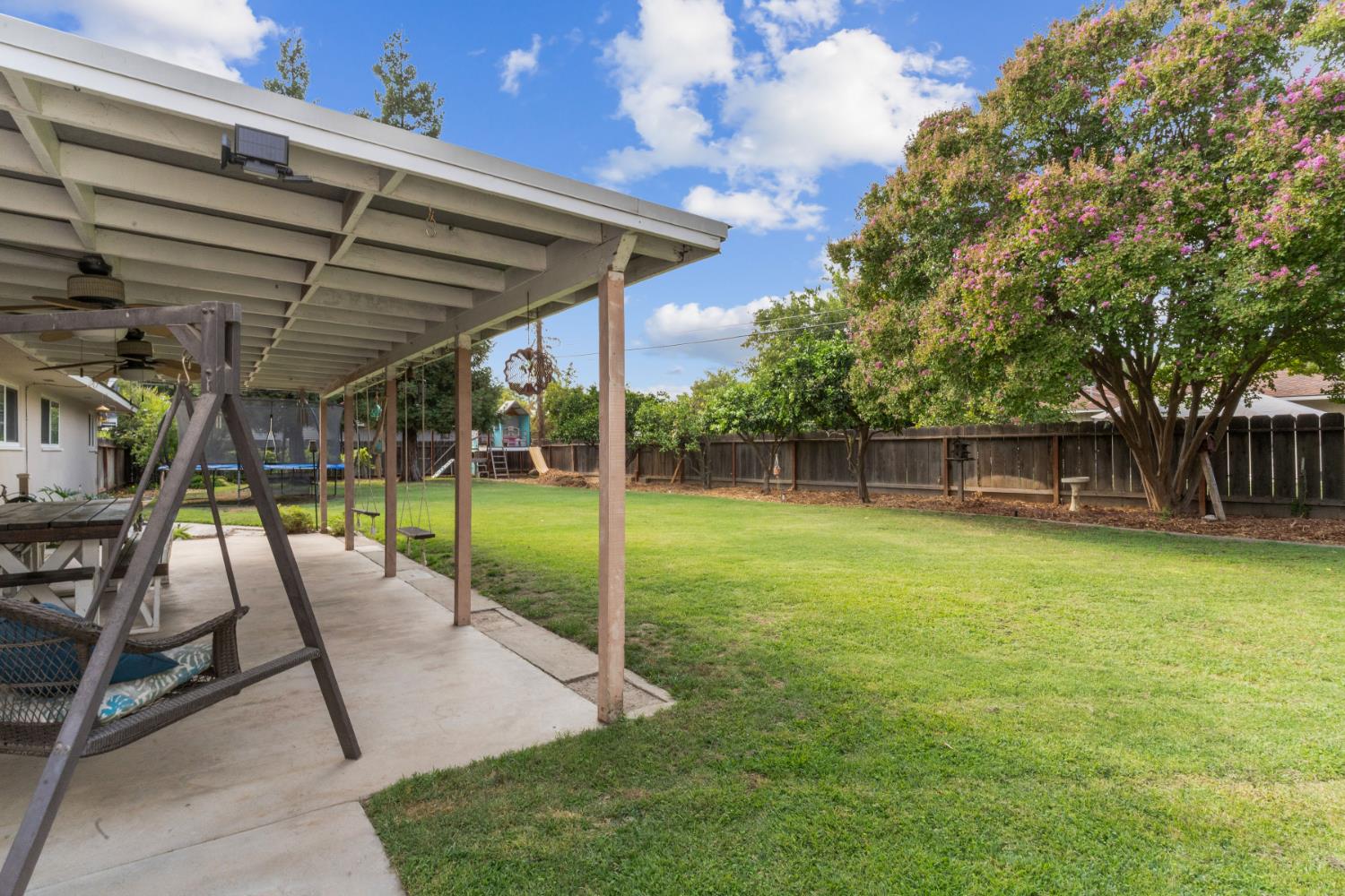 5481 E Dakota Ave, Fresno, CA 93727