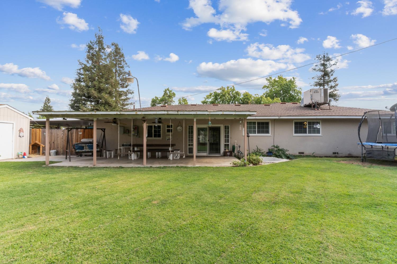 5481 E Dakota Ave, Fresno, CA 93727