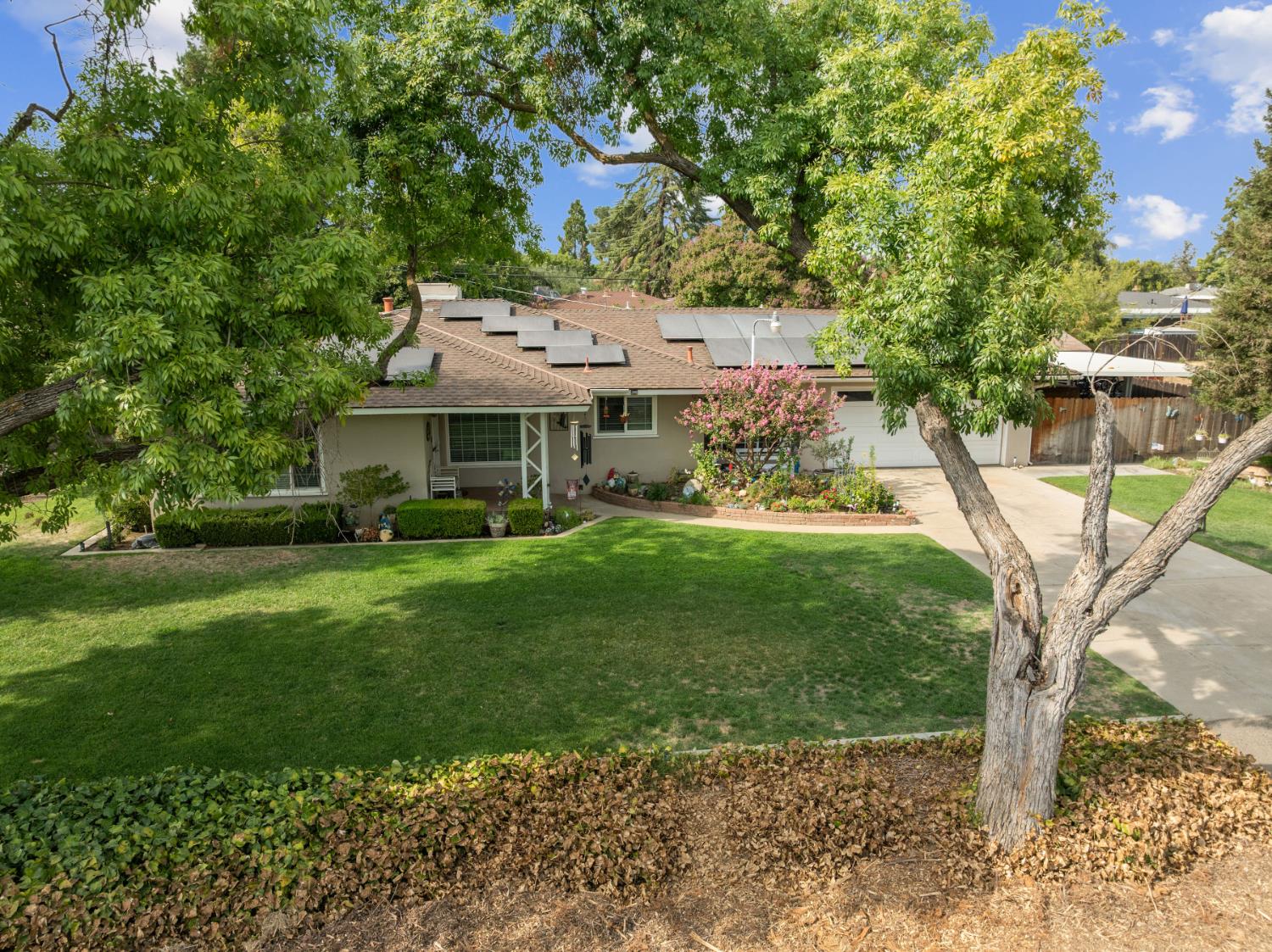 5481 E Dakota Ave, Fresno, CA 93727