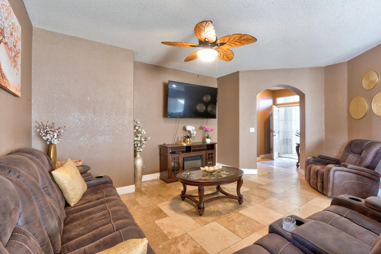 6561 Alyssa Dr, Winton, CA 95388
