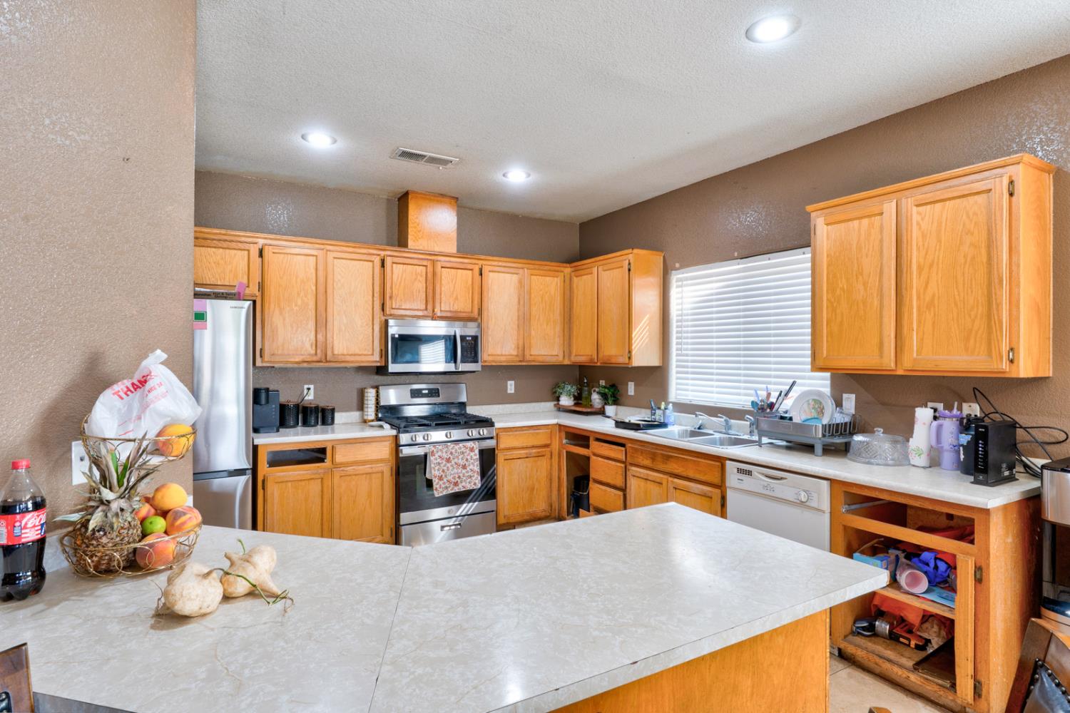6561 Alyssa Dr, Winton, CA 95388