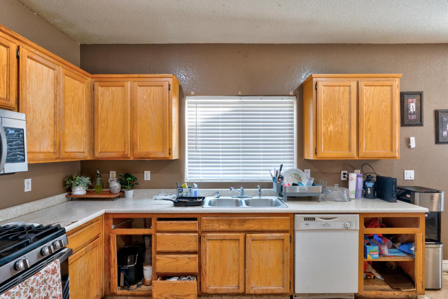 6561 Alyssa Dr, Winton, CA 95388