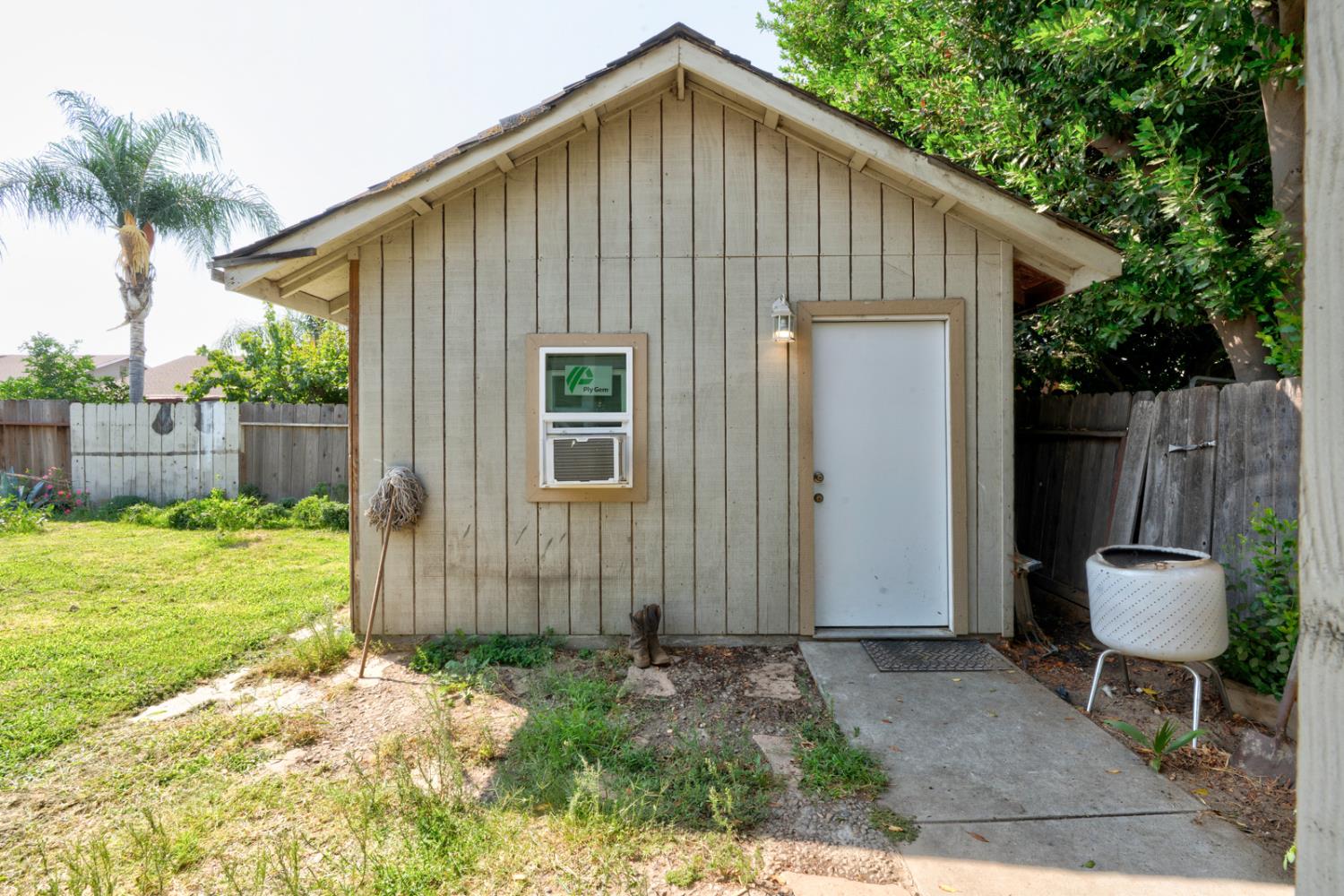 6561 Alyssa Dr, Winton, CA 95388