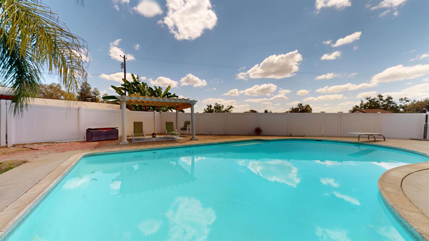 5510 Dockery Ave, Clovis, CA 93619