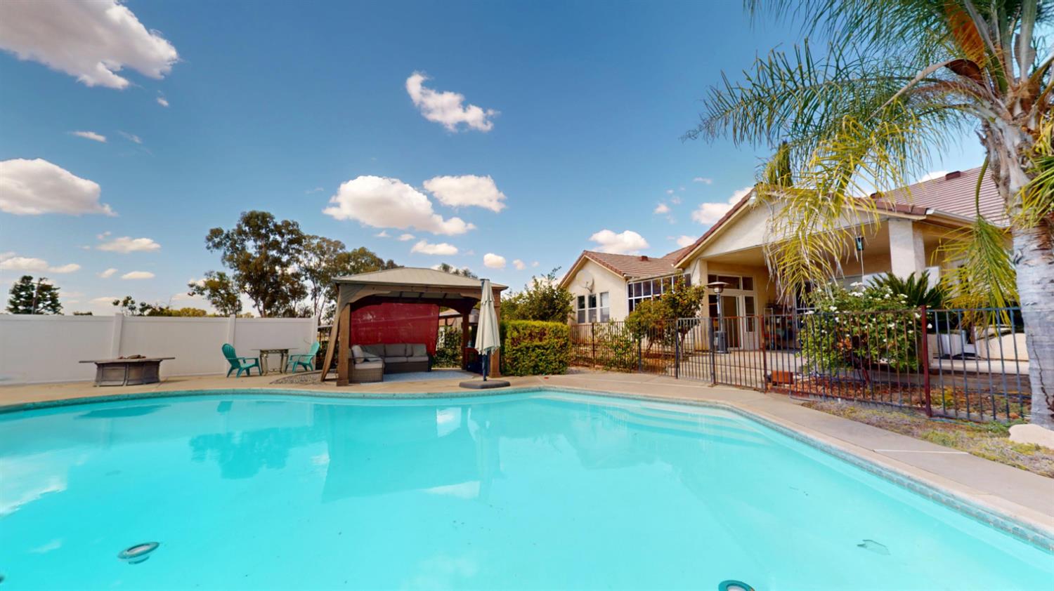 5510 Dockery Ave, Clovis, CA 93619