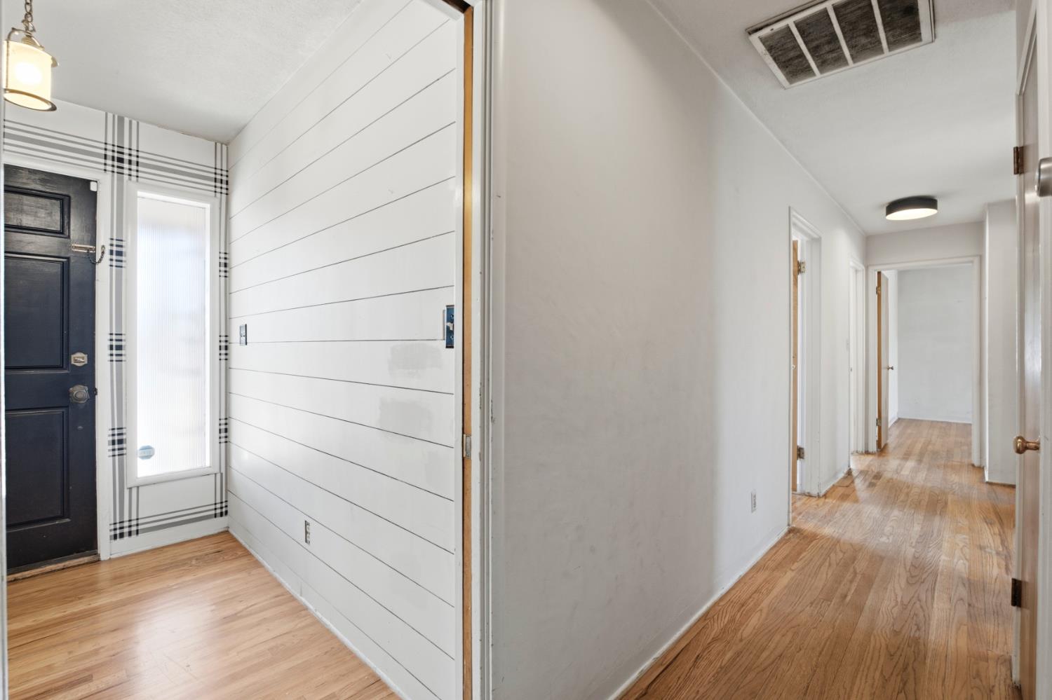 619 Foster Ave, Madera, CA 93637
