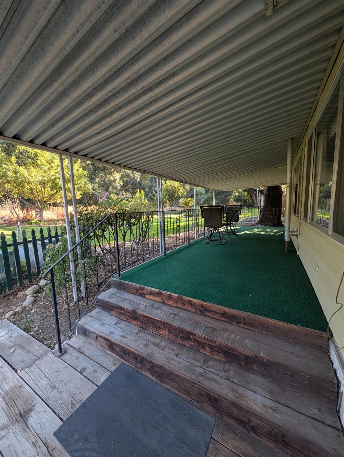 339 N Frankwood Ave #7, Sanger, CA 93657