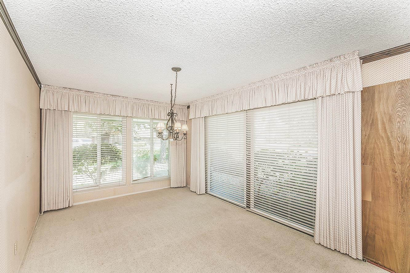 2094 Fairmont Ave, Clovis, CA 93611