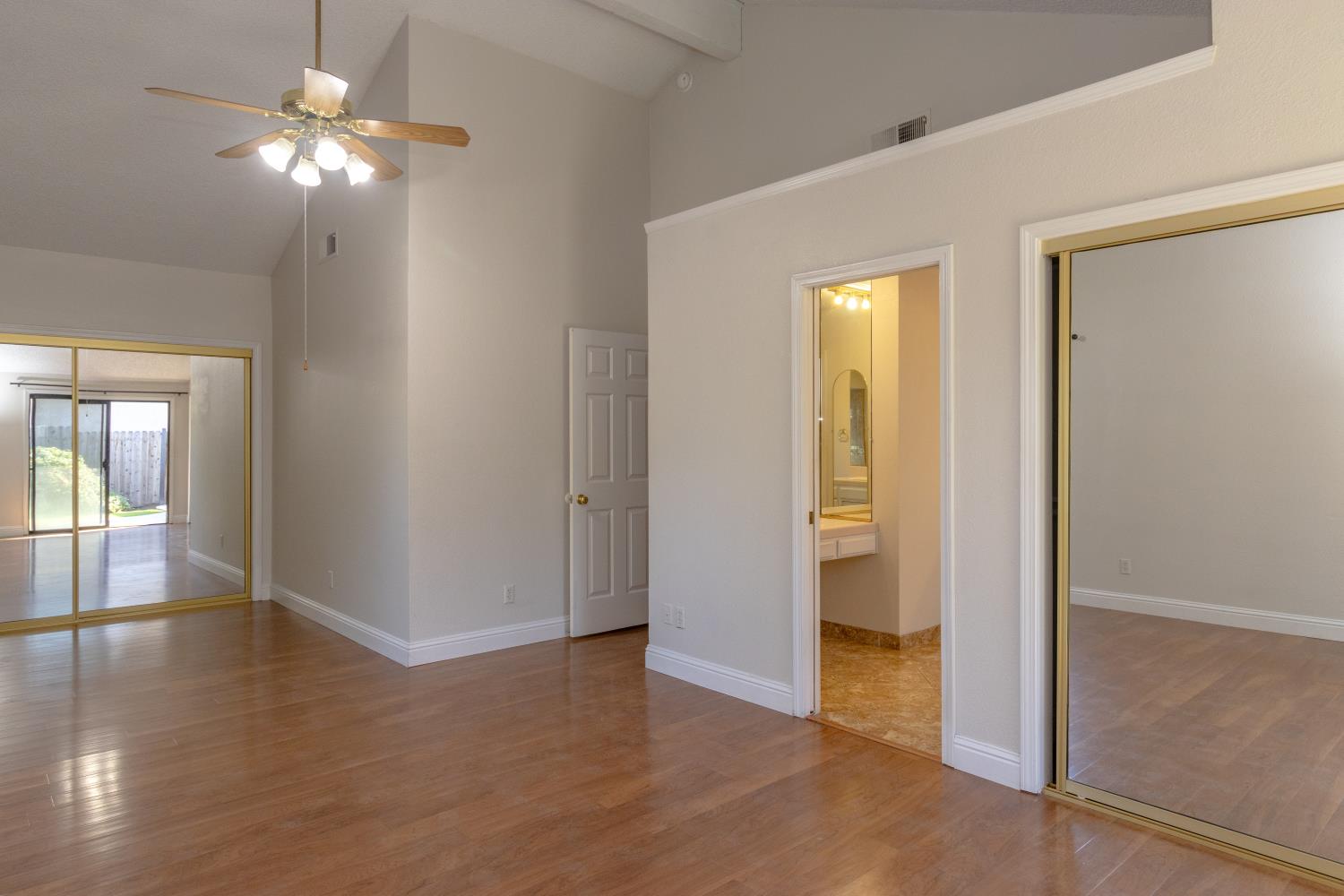 6365 N Carica Ave, Fresno, CA 93722