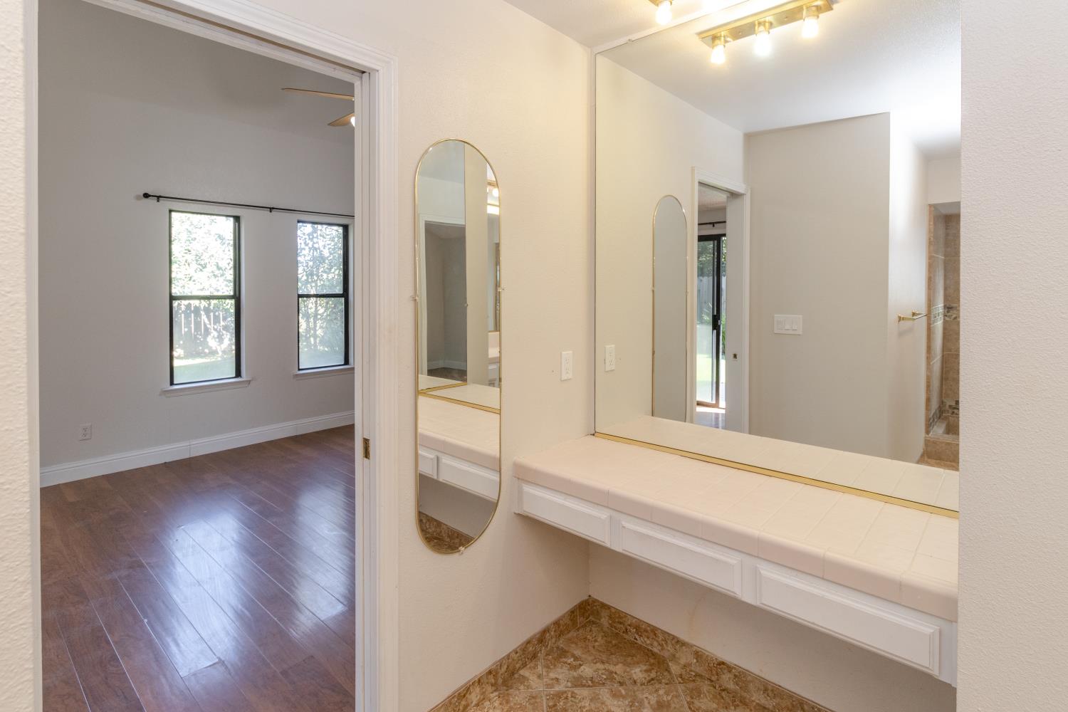 6365 N Carica Ave, Fresno, CA 93722