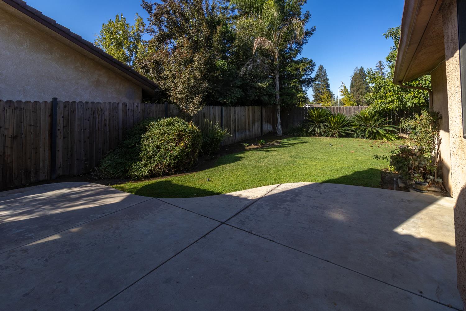 6365 N Carica Ave, Fresno, CA 93722