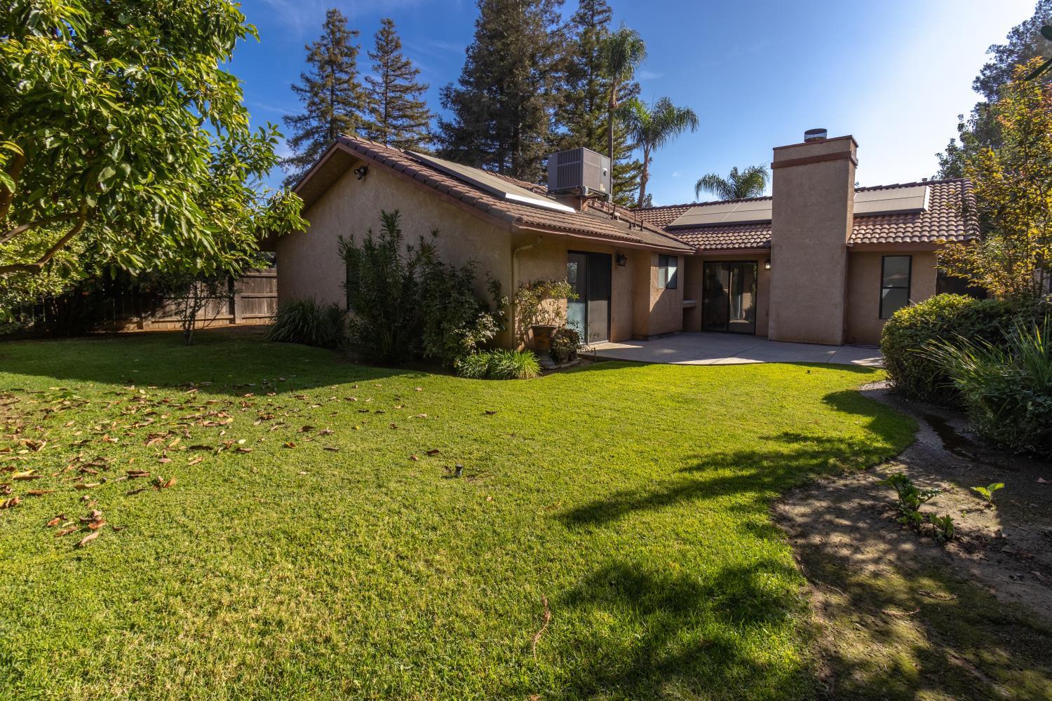 6365 N Carica Ave, Fresno, CA 93722