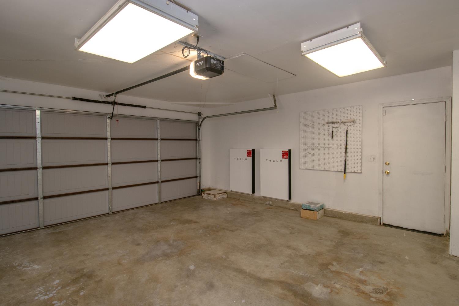 6365 N Carica Ave, Fresno, CA 93722