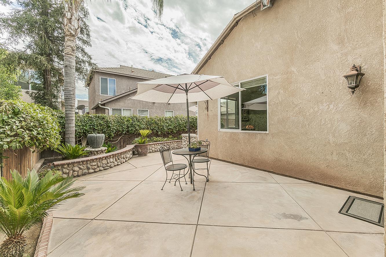 638 W Madrid Ln, Clovis, CA 93619