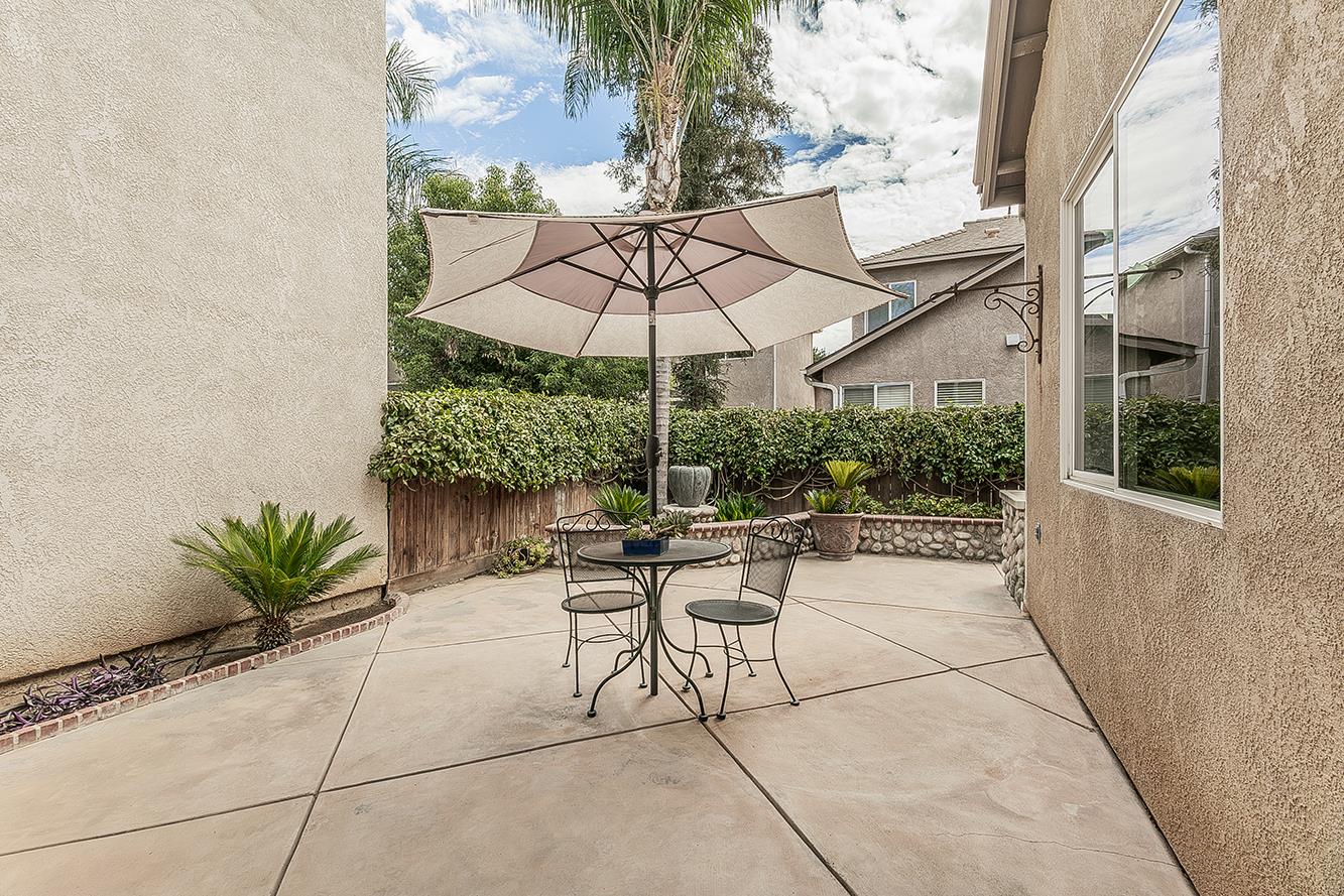 638 W Madrid Ln, Clovis, CA 93619