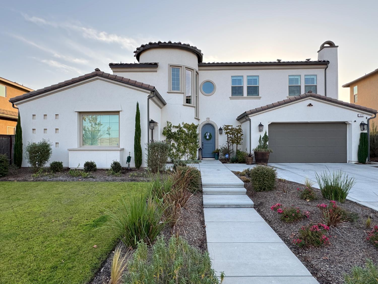 1050 Treasure Hills Dr, Madera, CA 93636