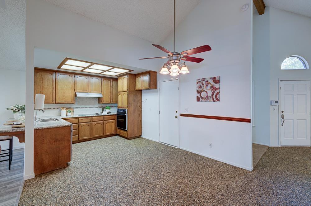 4033 W Princeton Ave, Fresno, CA 93722
