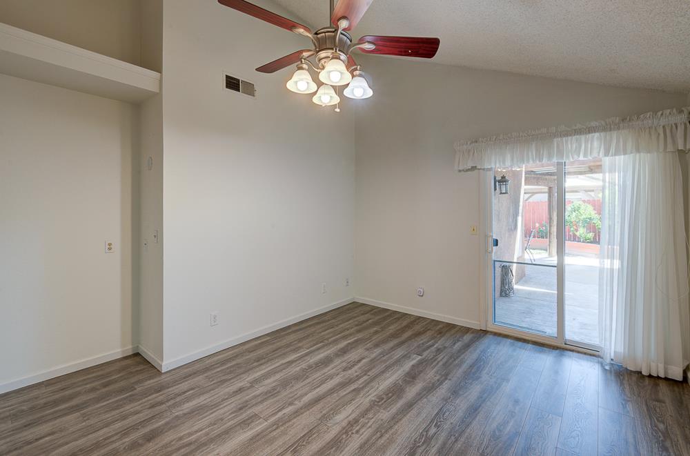 4033 W Princeton Ave, Fresno, CA 93722