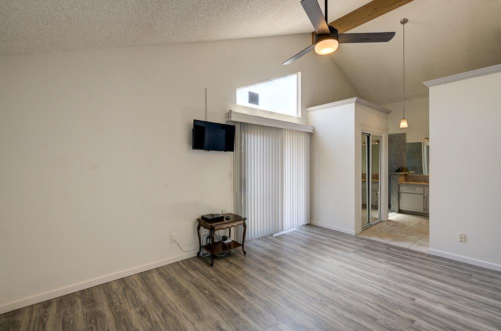 4033 W Princeton Ave, Fresno, CA 93722