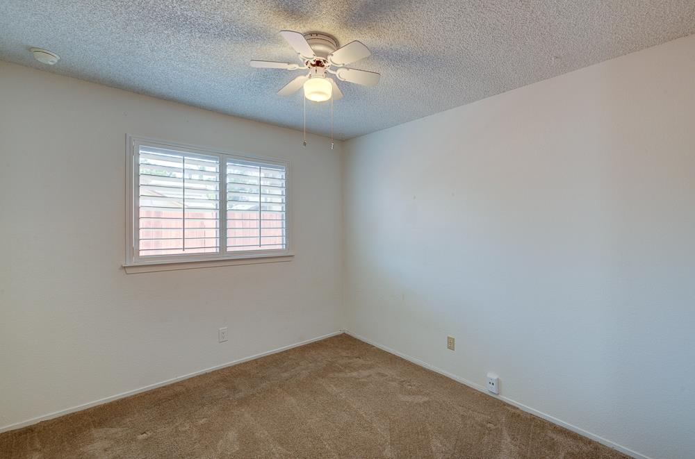 4033 W Princeton Ave, Fresno, CA 93722