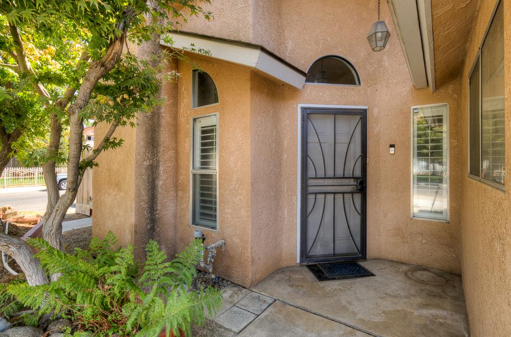 4033 W Princeton Ave, Fresno, CA 93722