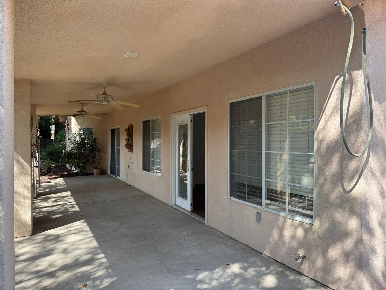143 West, Madera, CA 93637